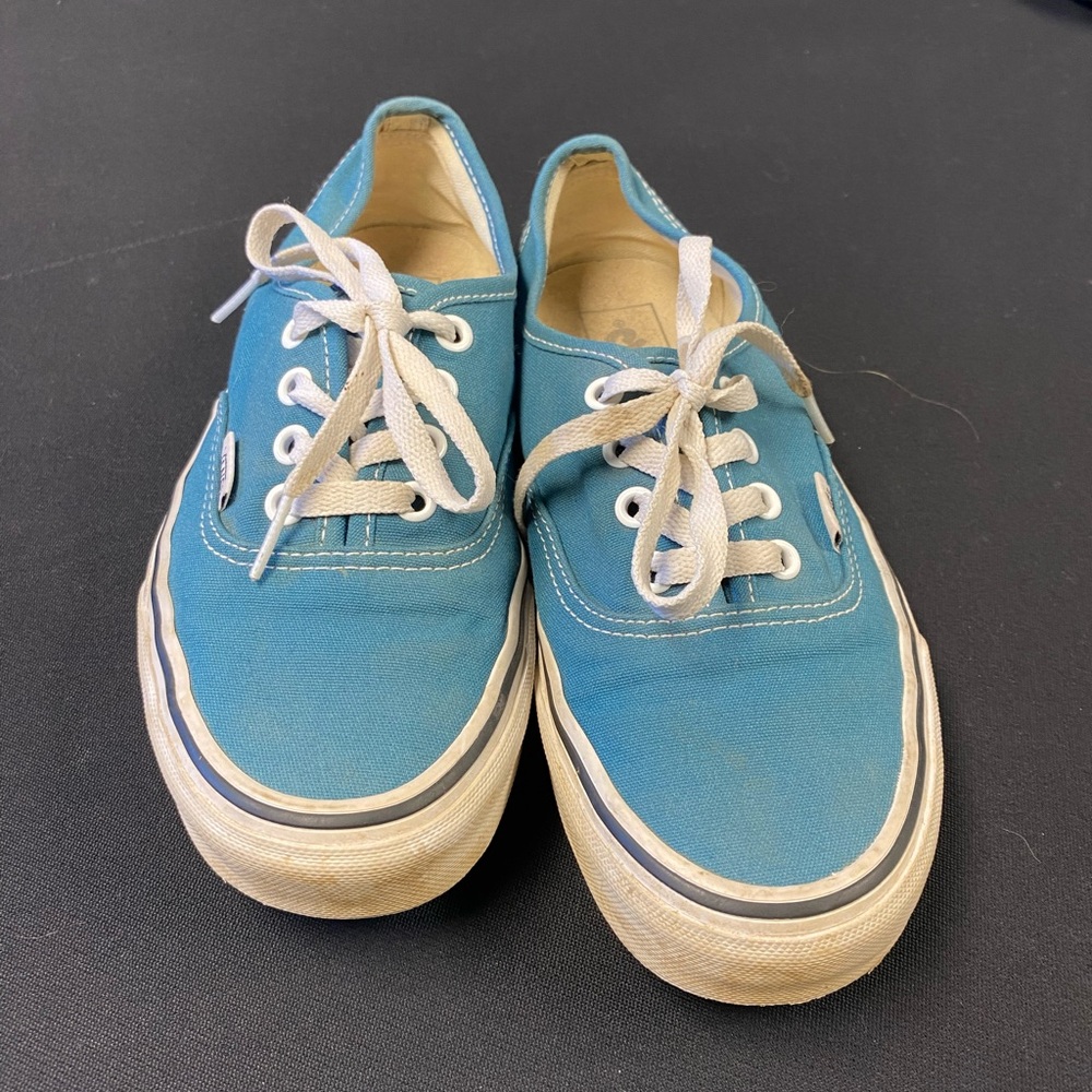 Vans - Picture 6 of 7